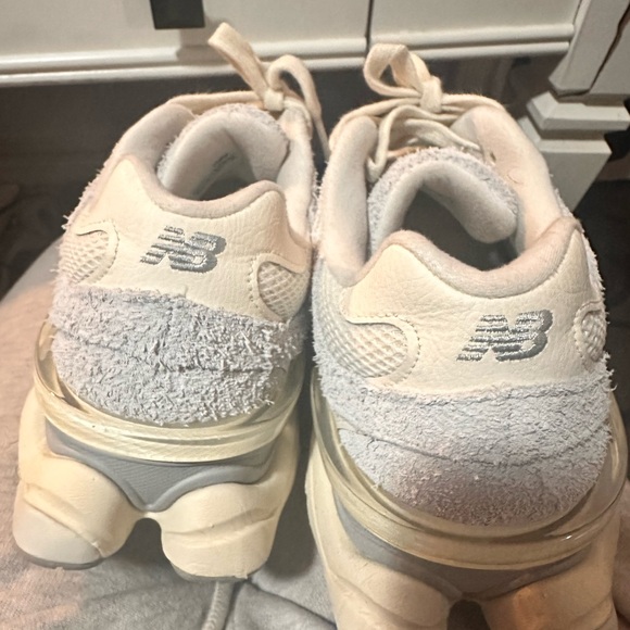 New Balance Sneakers - Picture 6 of 7